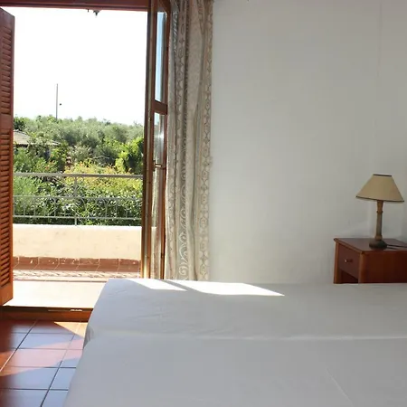 Minas Villa *