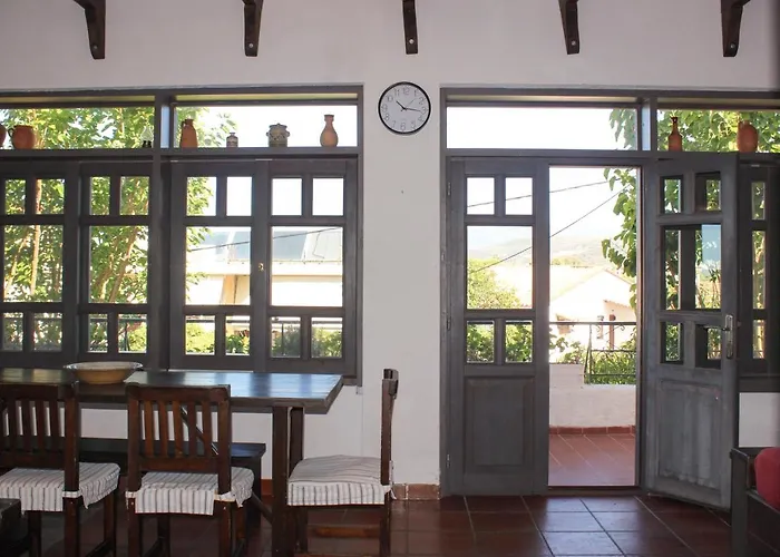 Minas Villa *