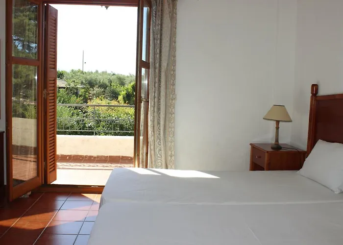 Minas Villa *